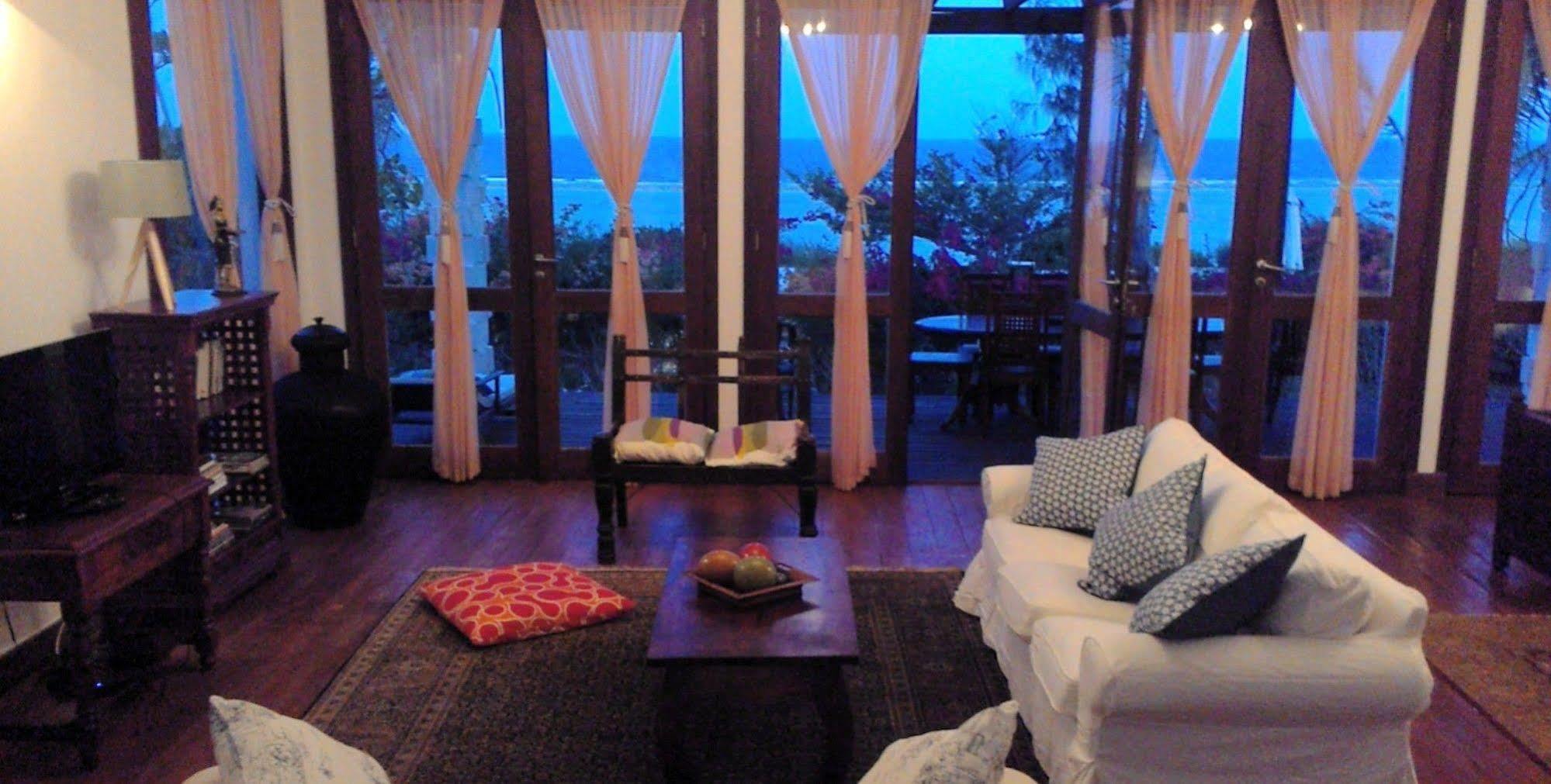 מאטמווה Karabai Villa מראה חיצוני תמונה